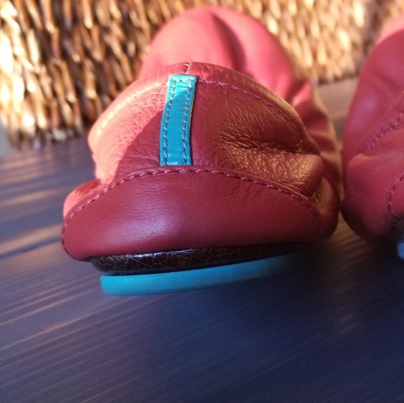 SOLD Cardinal Red Tieks - Picture 6 of 8